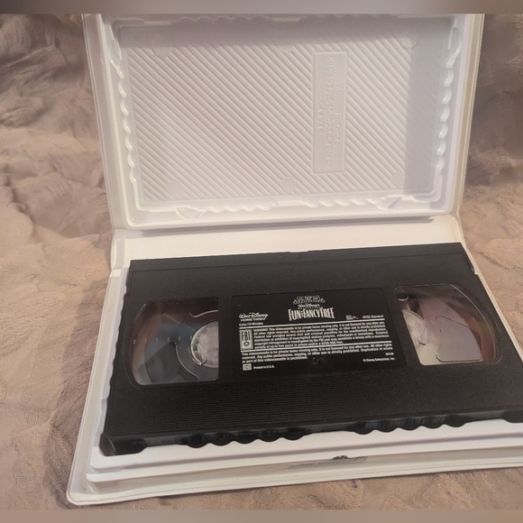 Disney's Fun and Fancy Free VHS 2 For $14 - Picture 7 of 7